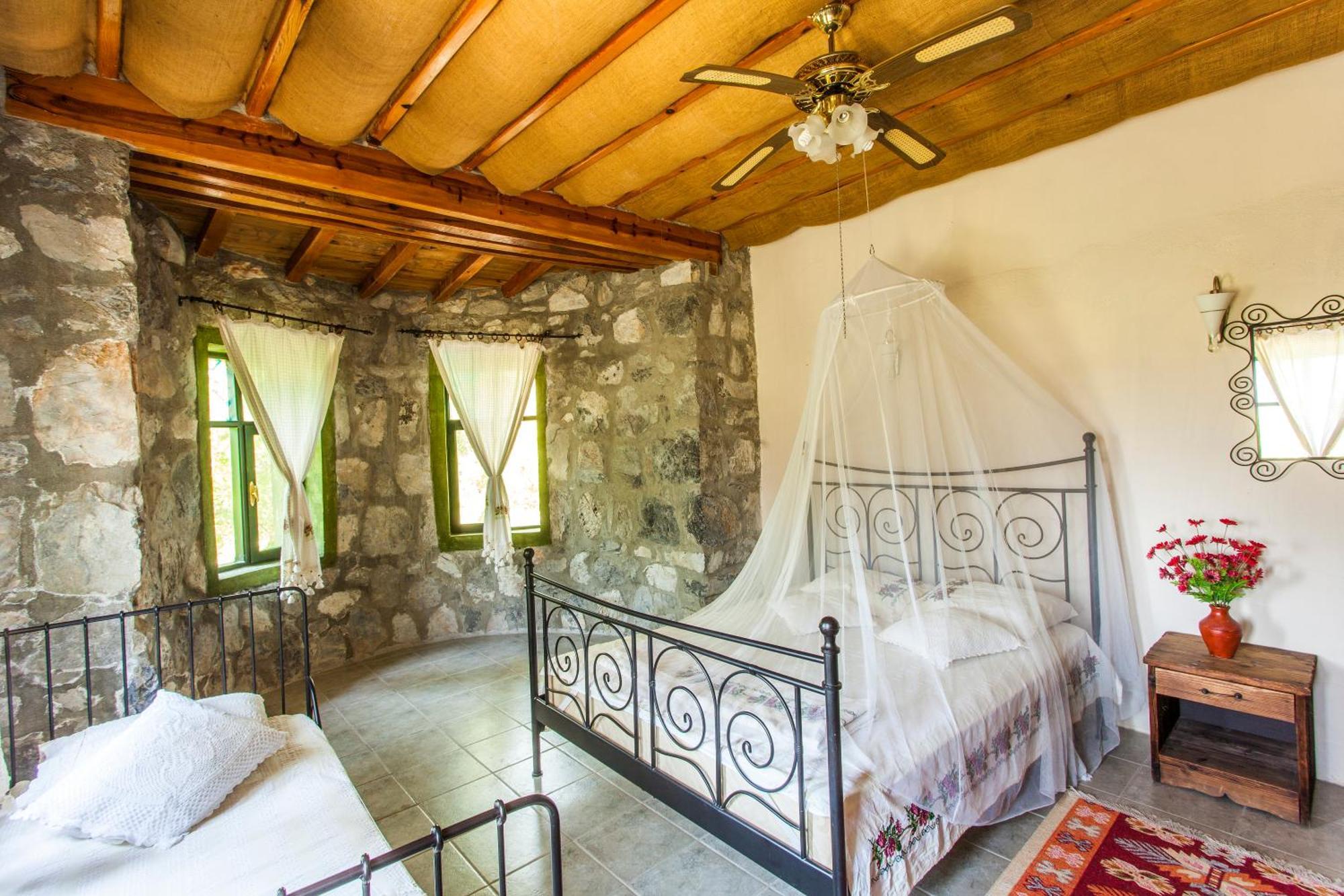 Otantik Tas Ev Bed & Breakfast Dalaman Luaran gambar