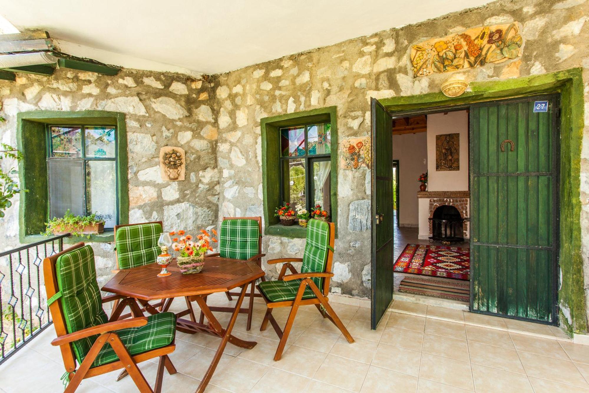 Otantik Tas Ev Bed & Breakfast Dalaman Luaran gambar