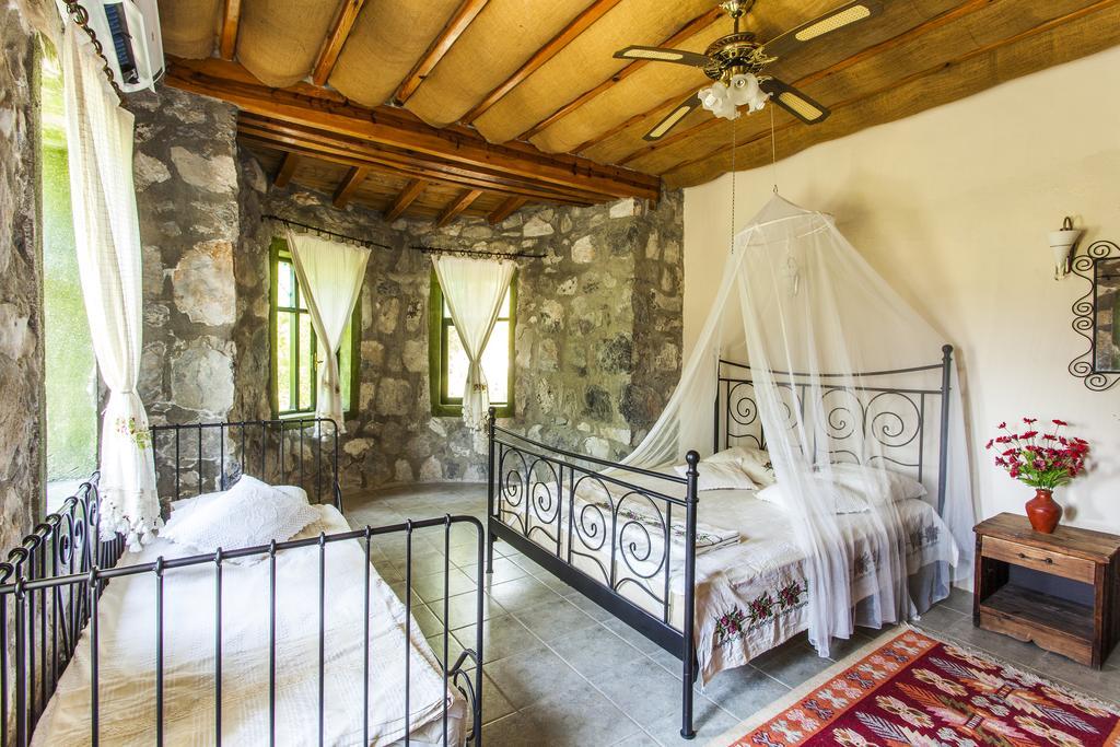 Otantik Tas Ev Bed & Breakfast Dalaman Luaran gambar
