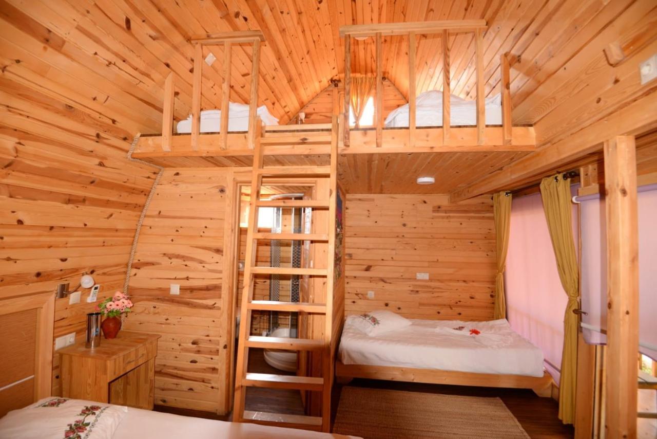 Otantik Tas Ev Bed & Breakfast Dalaman Luaran gambar