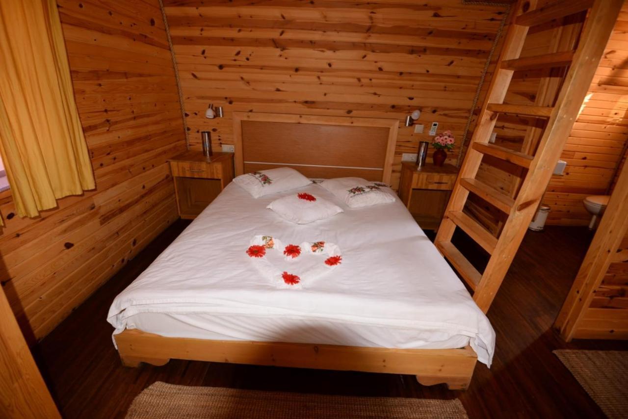 Otantik Tas Ev Bed & Breakfast Dalaman Luaran gambar