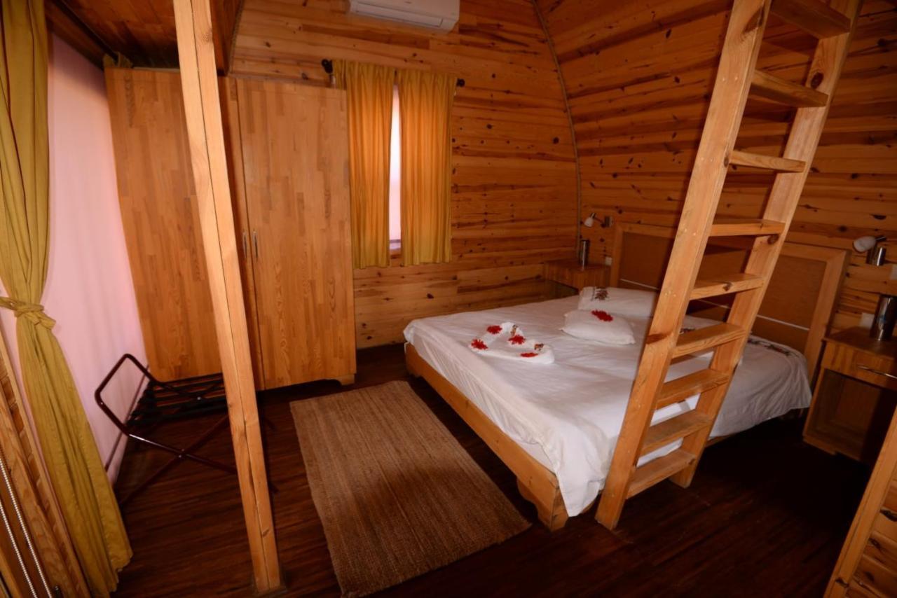 Otantik Tas Ev Bed & Breakfast Dalaman Luaran gambar